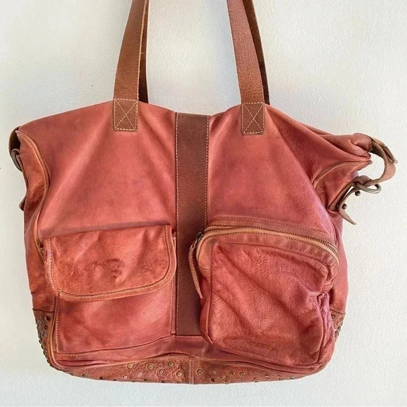 SAMANT CHAUHAN Bag - Picture 2 of 16